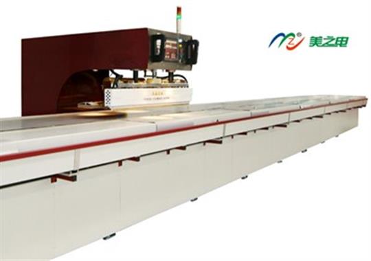 高頻塑料熱合機(jī)為什么做不到滾動(dòng)式焊接工藝