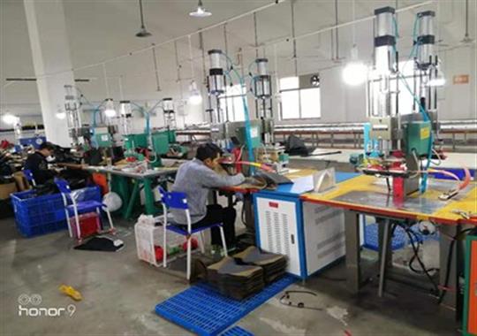 高周波焊接工藝和熱壓機(jī)焊接工藝差異化,您了解嗎？